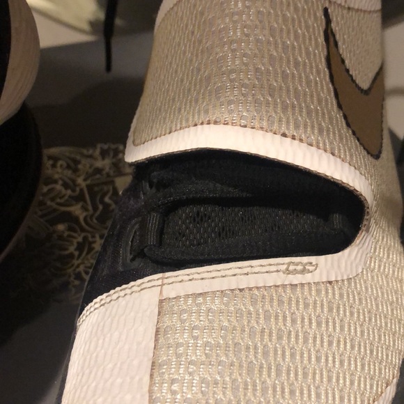 Nike Zoom - hightop bball shoes. - Picture 6 of 11